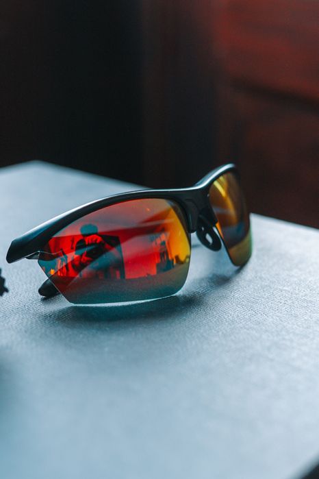 Nowe okulary do biegania 4F czerwone