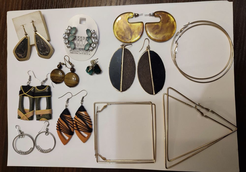 Продам кульчики  біжутерія