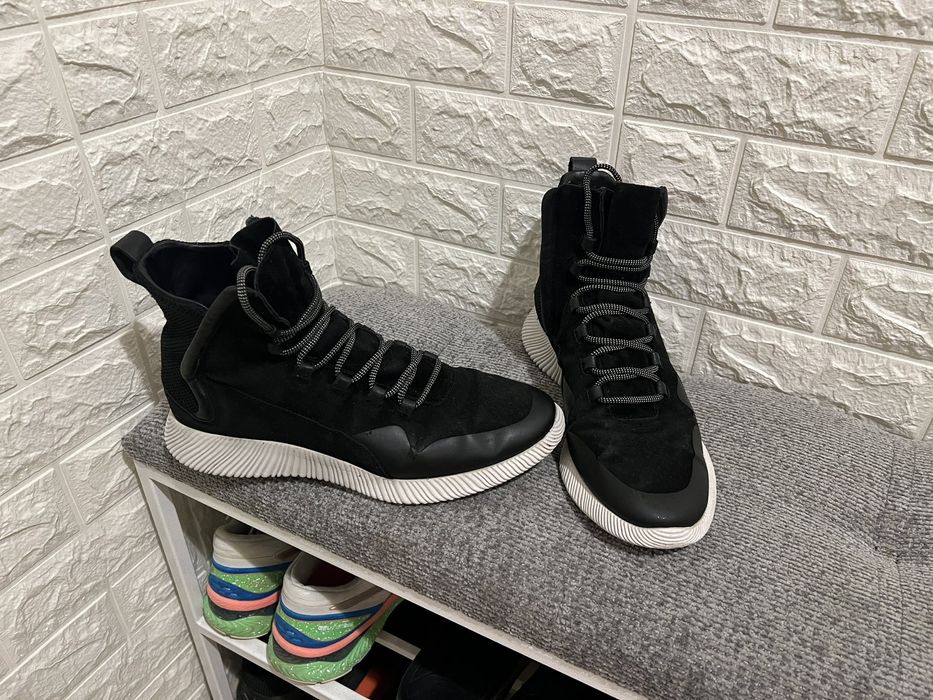 Класичні кросівки Zara man ecco