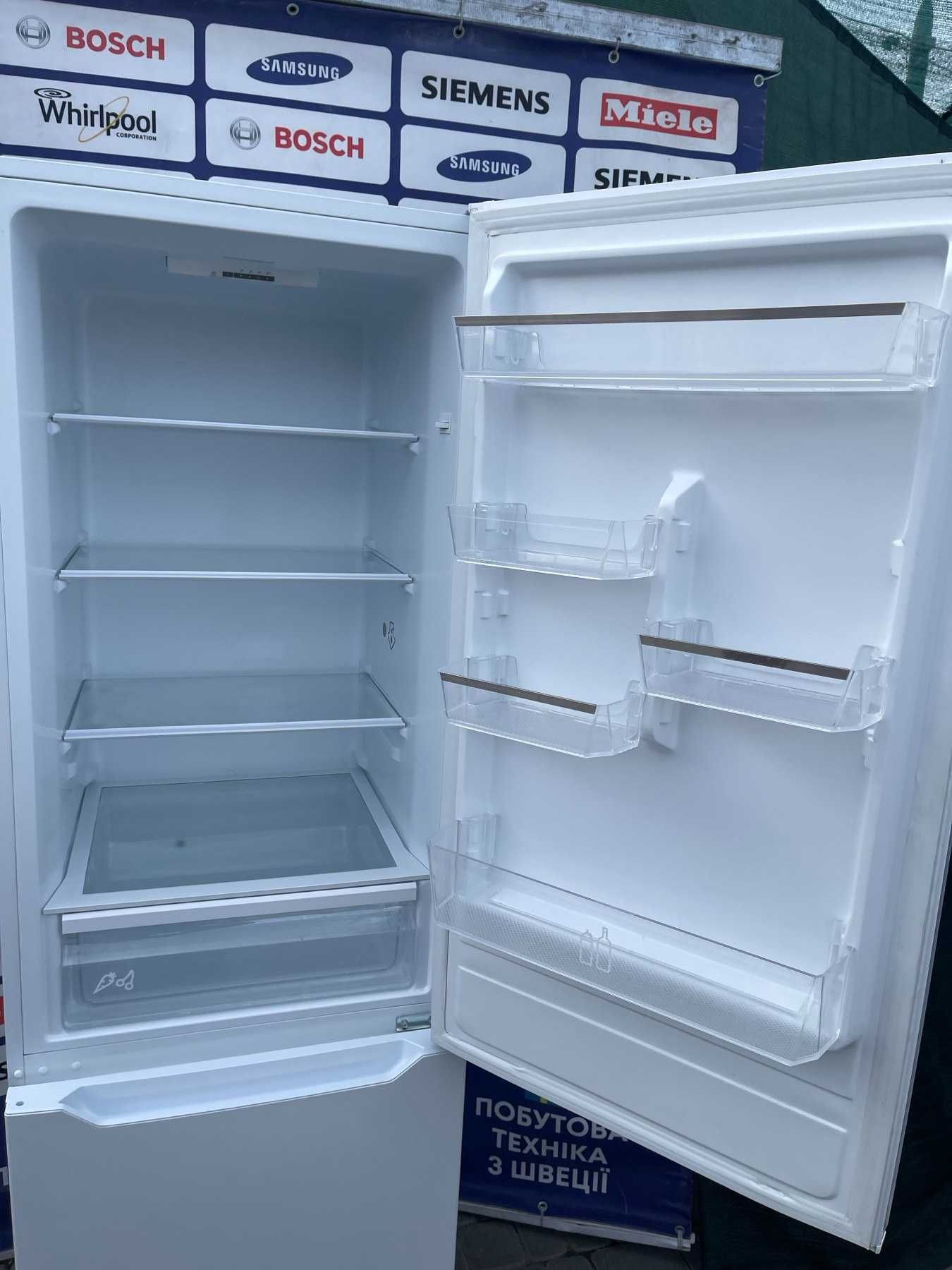 Холодильник IKEA Крапельний/No Frost #06957