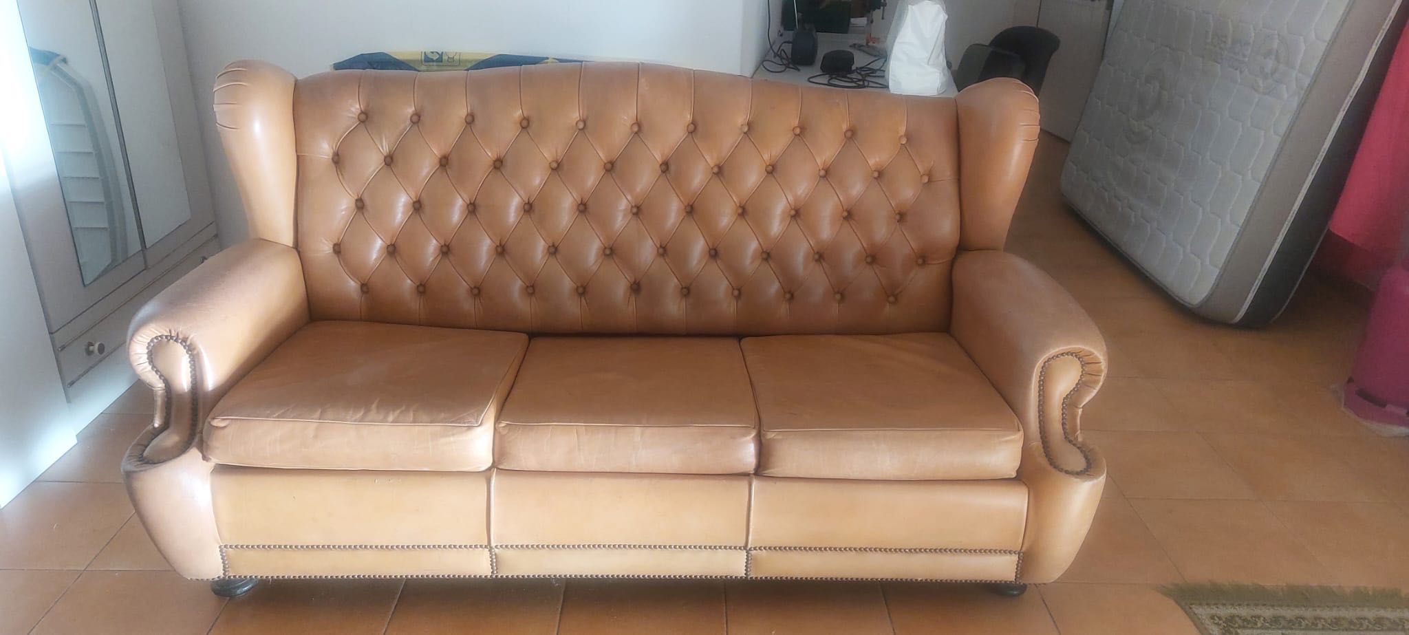 Sofa cama couro vintage