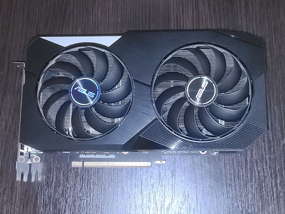 Відекарта amd rx6600