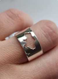 Серебряное кольцо как у Джоли. Украина
