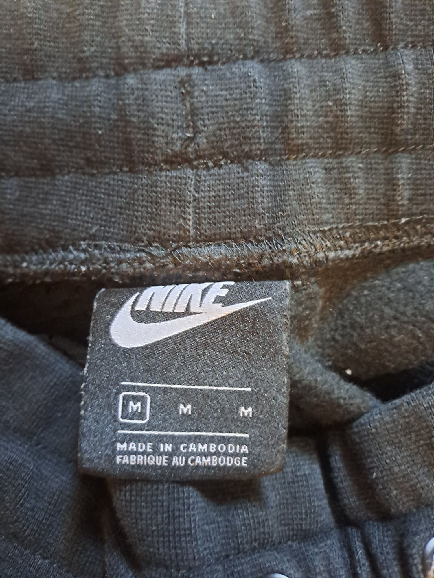 Спортивні штани nike M