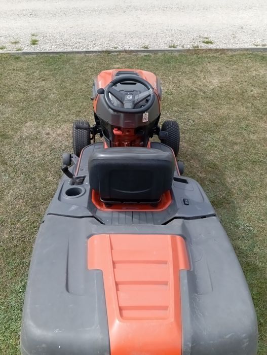 Kosiarka Traktorek Husqvarna CTH224T