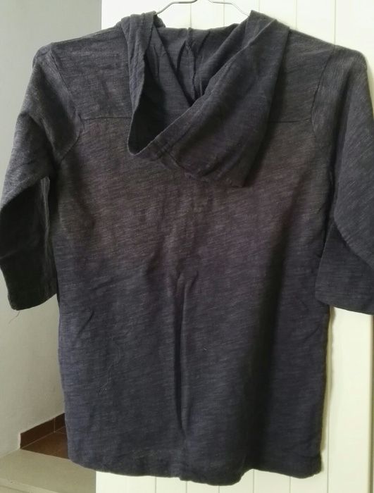 Camisola ZARA capuz 7-8 anos NOVA