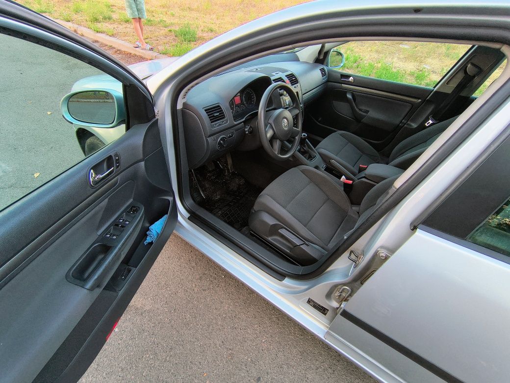 Golf 5 1.4 ,на ходу,переоформлення