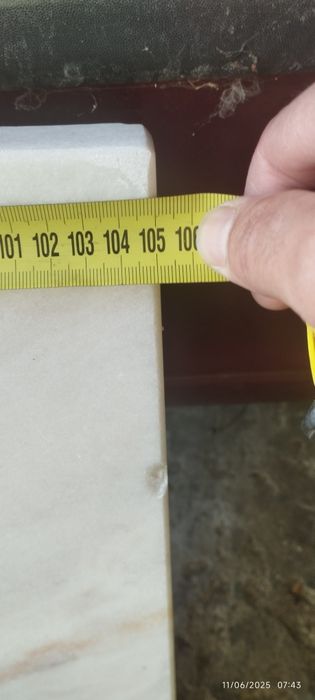 Tampo em mármore para casa de banho