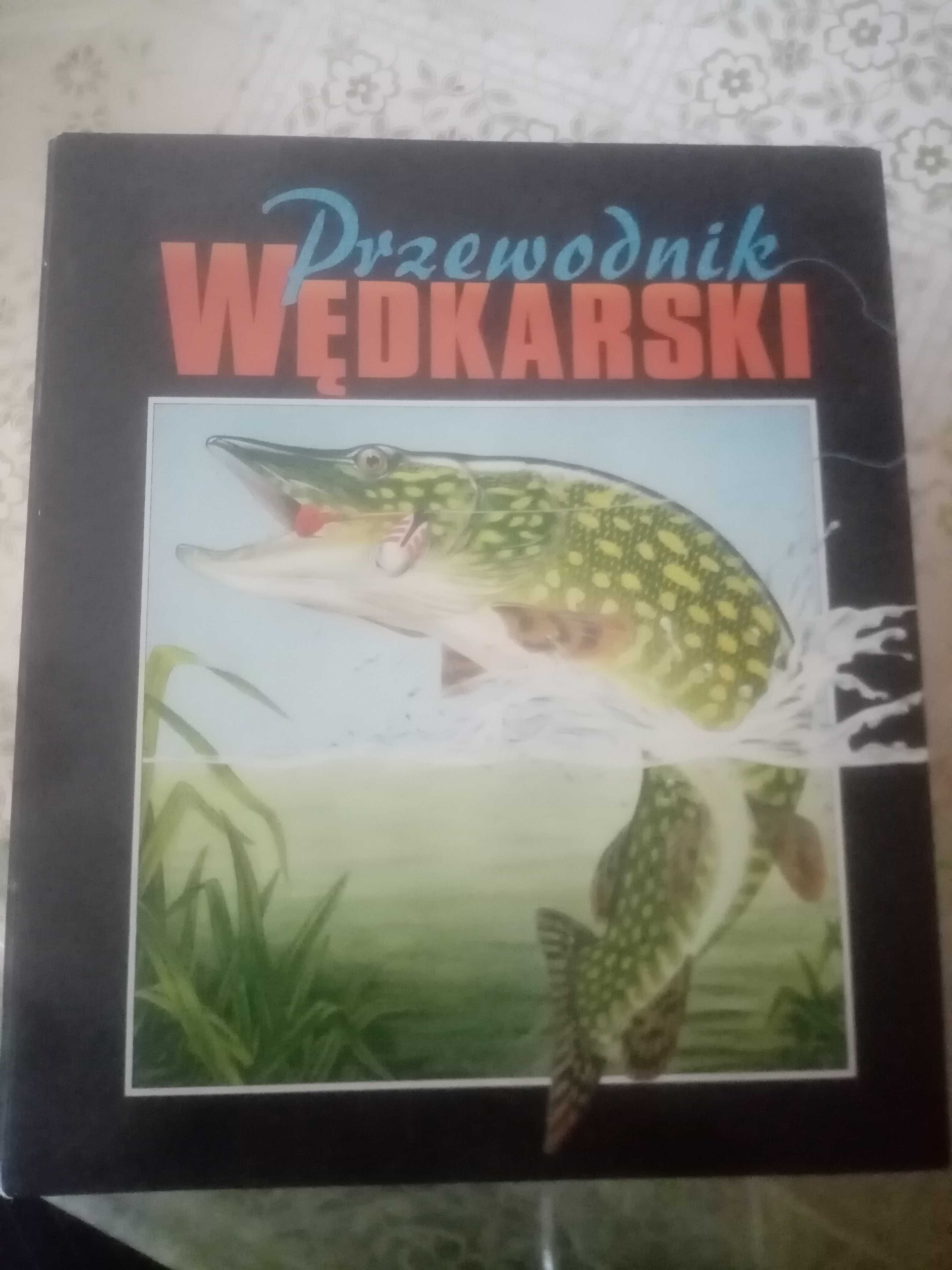 Przewodnik wędkarski segregator