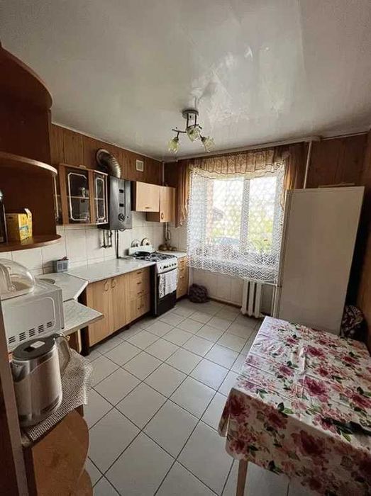 Продам 2-х кімнатну квартиру