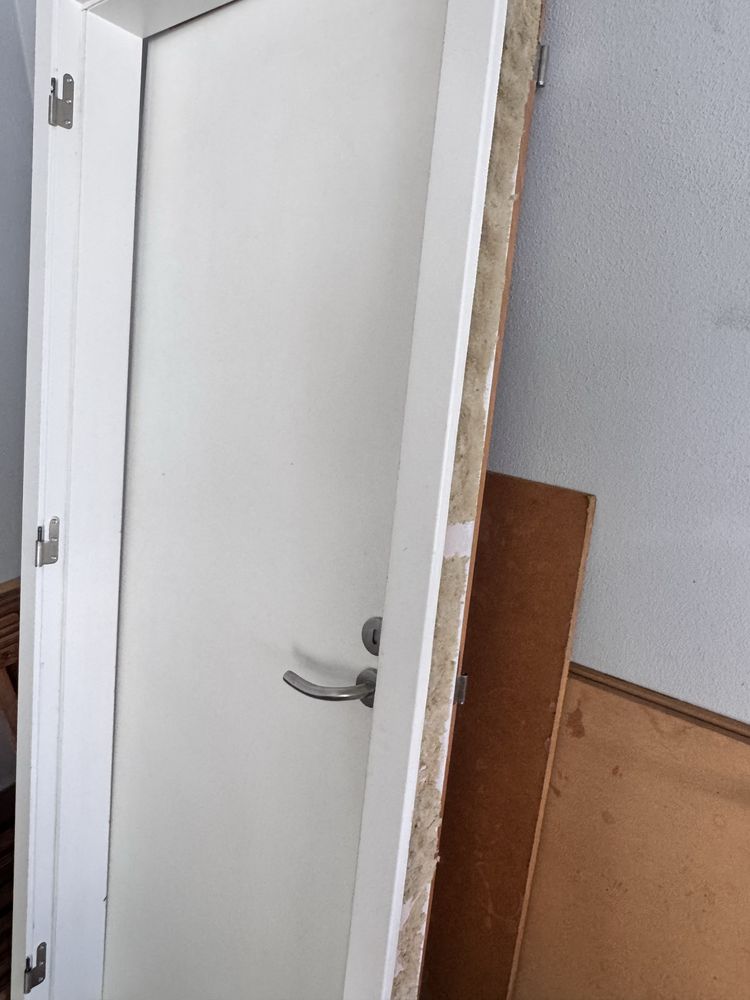 Porta Lacada branca com aro completo e fechadura