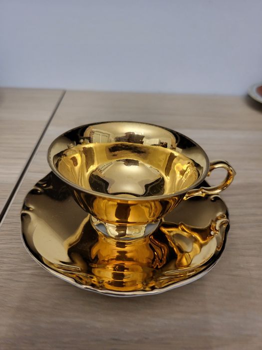 Stare filiżanki sprzedam!