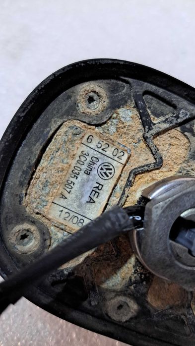 Antena dachowa płetwa Volkswagen Passat B6 -507A