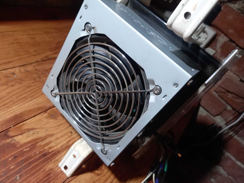 Автомагнітола Kenwood KMM-BT304