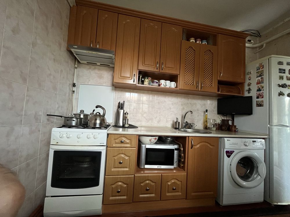 Продам кухню меблі на кухню