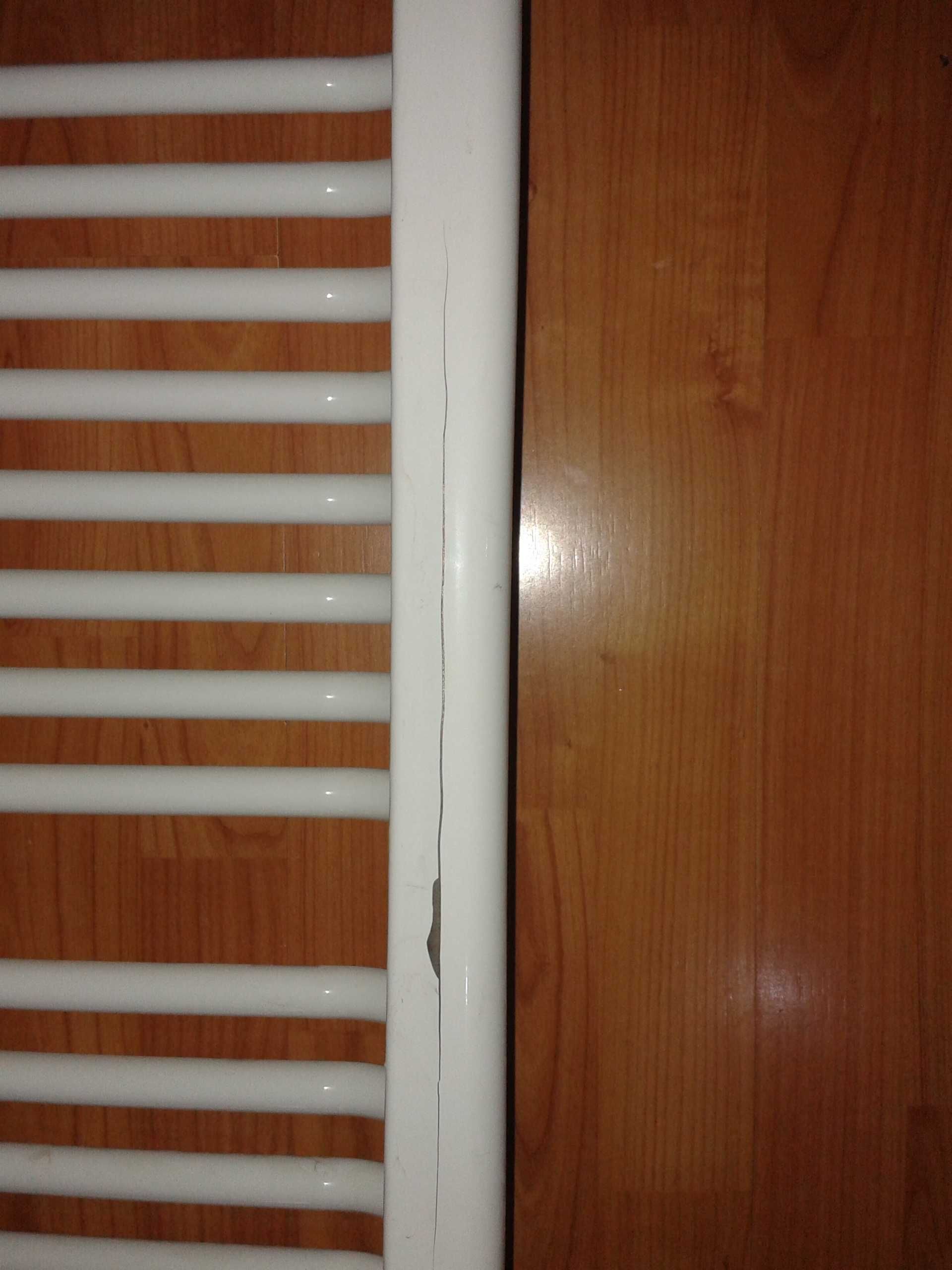 szafka łazienkowa , grzejnik łazienka