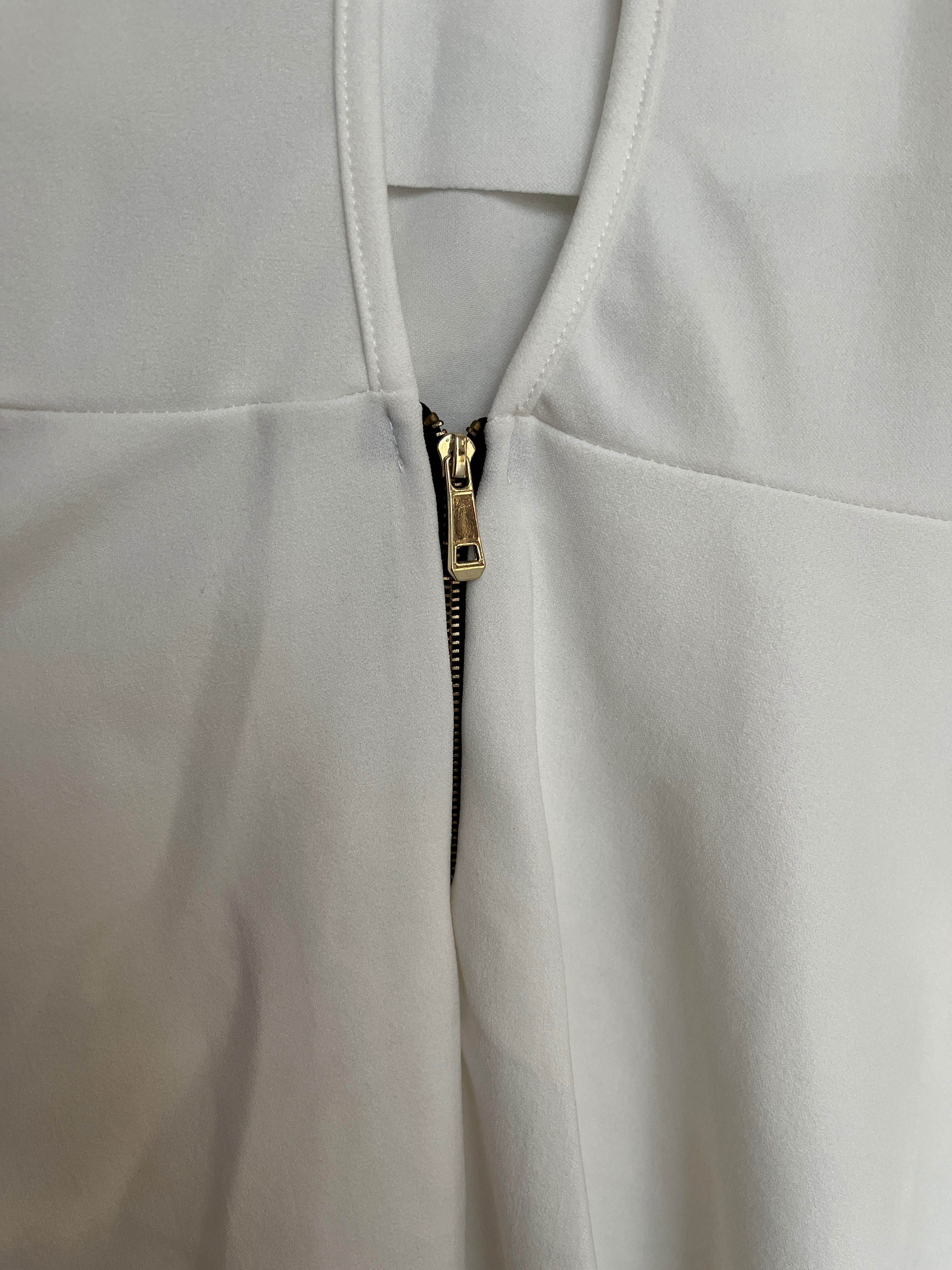 Biała elegancka sukienka