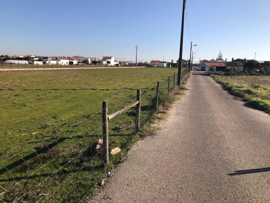 Terreno com 12000m2 nas  fazendas de almeirim