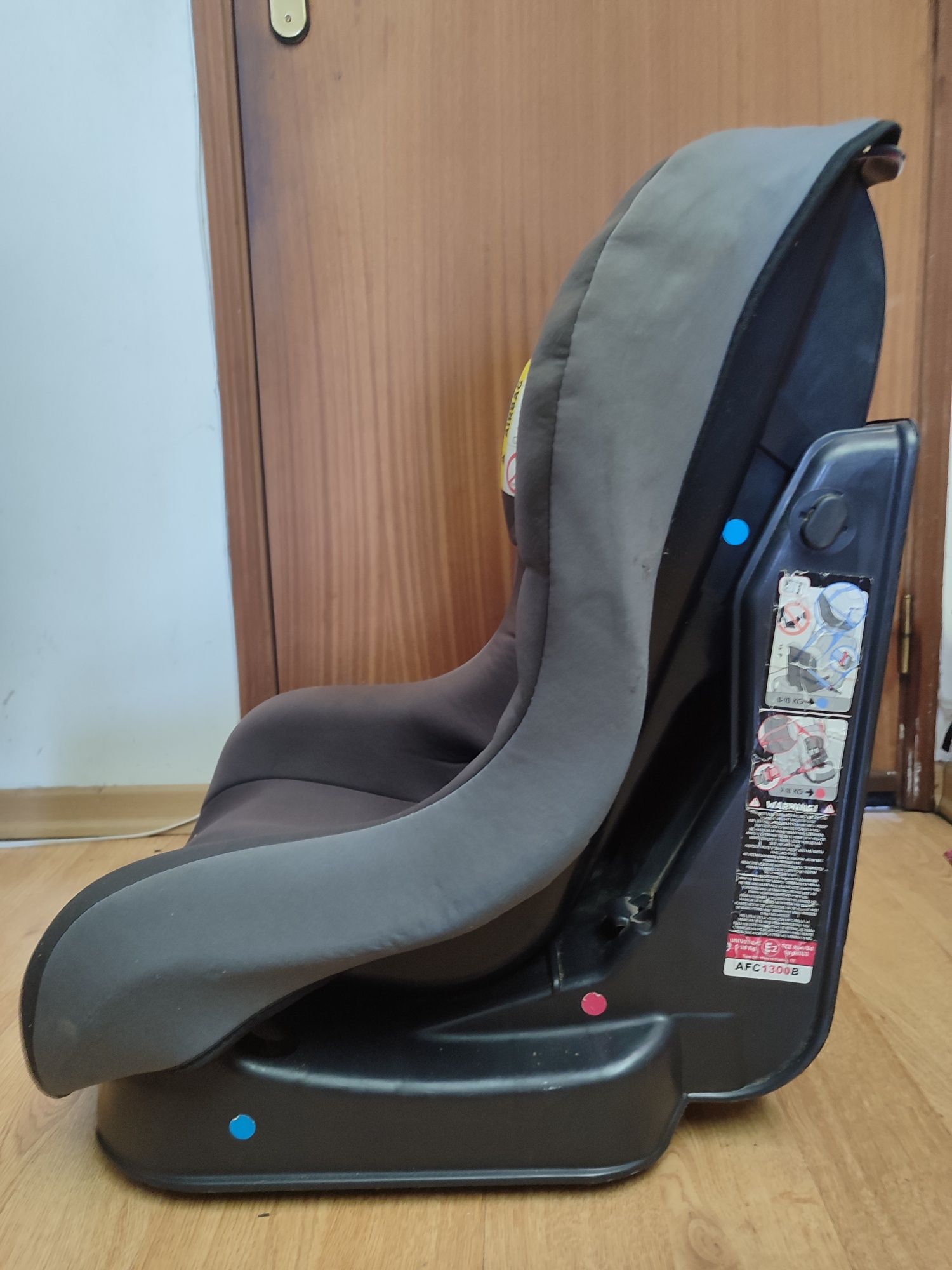 Vendo cadeira auto Bigo dos 0-18kg