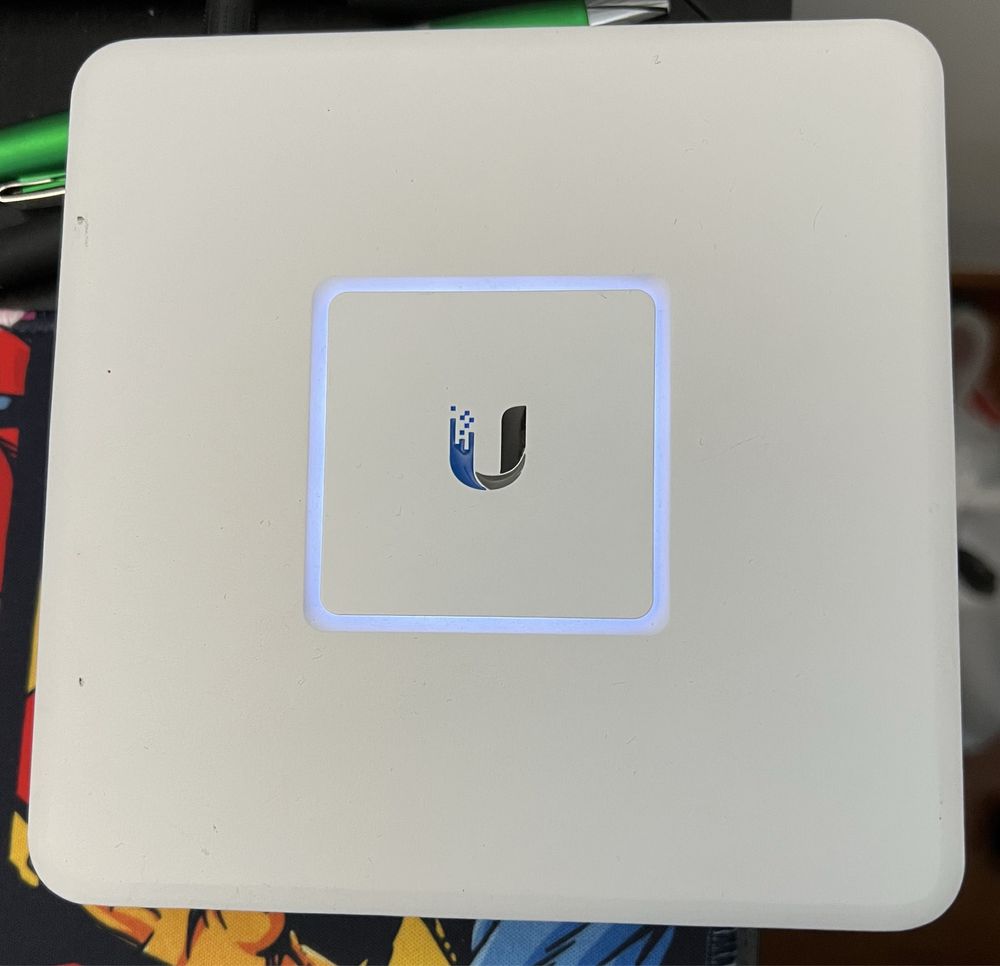 Ubiquiti USG-3P Gateway