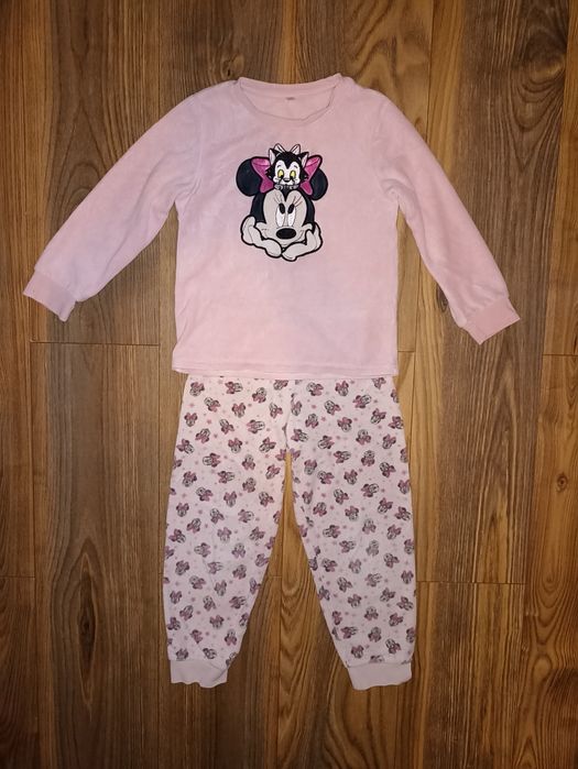 Welurowa piżamka Minnie C&A 116