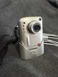 Fujifilm FinePix F601 Zoom + stacja dokująca PictureCradle CP-FX601