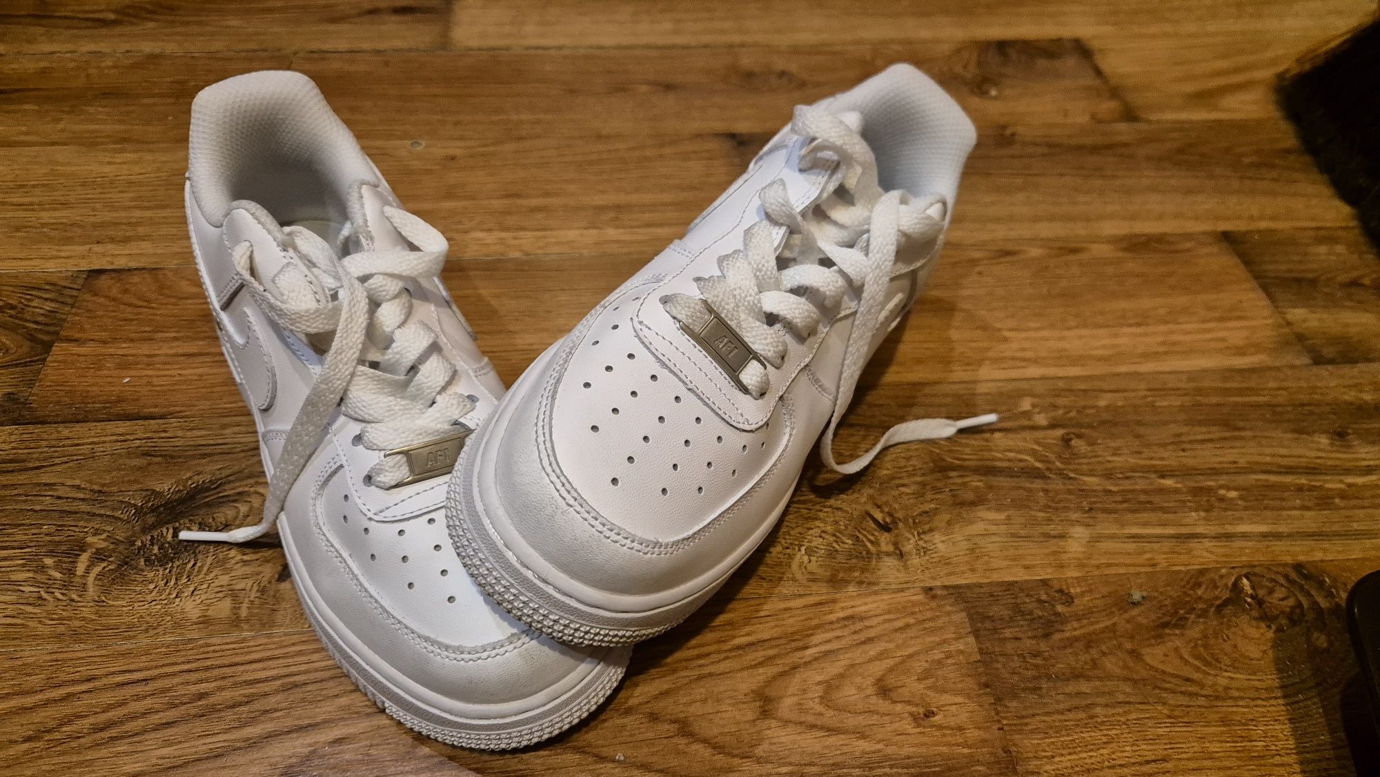 Buty adidasy Nike Air 1 low rozmiar 37,5 białe