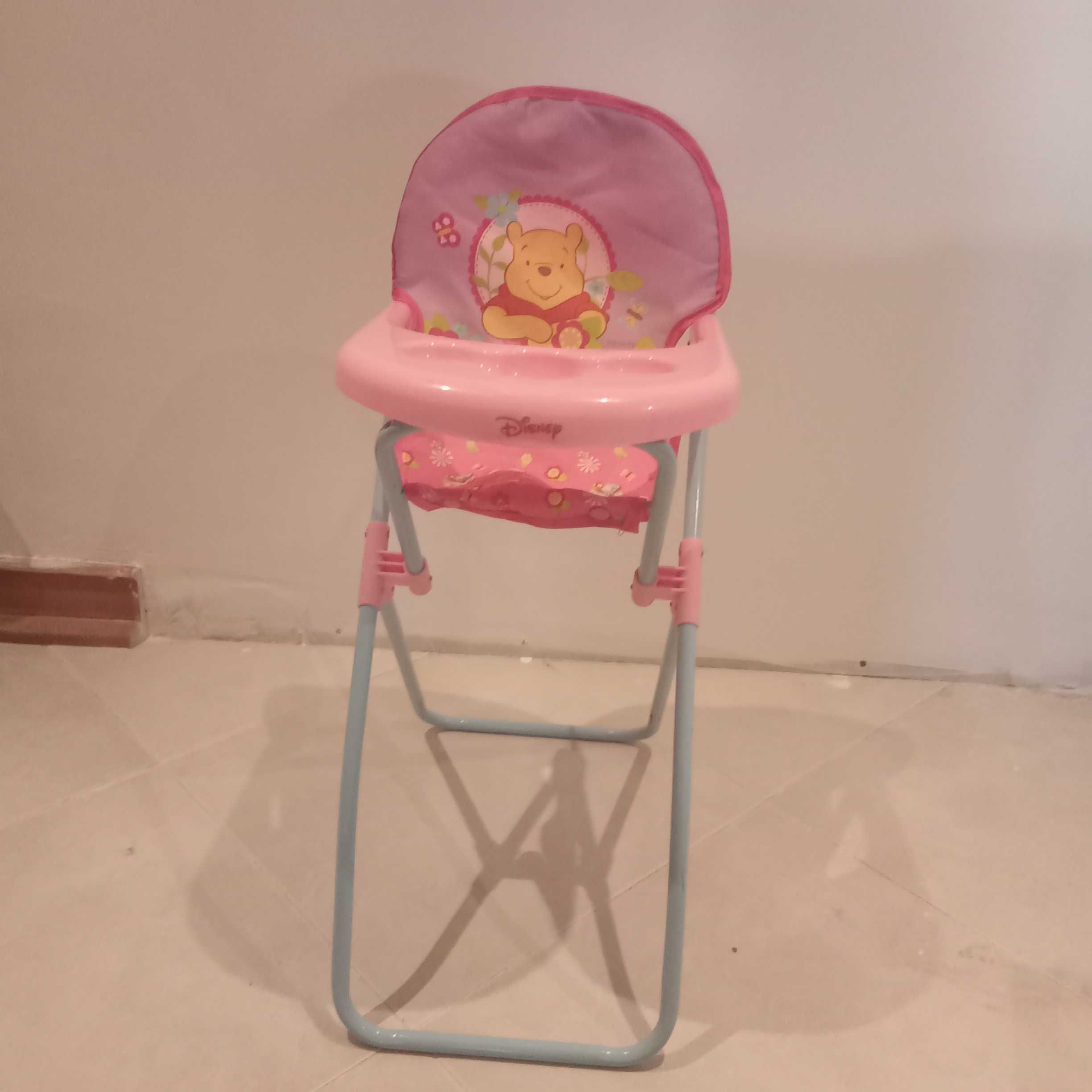 Cadeira de comida de bonecas