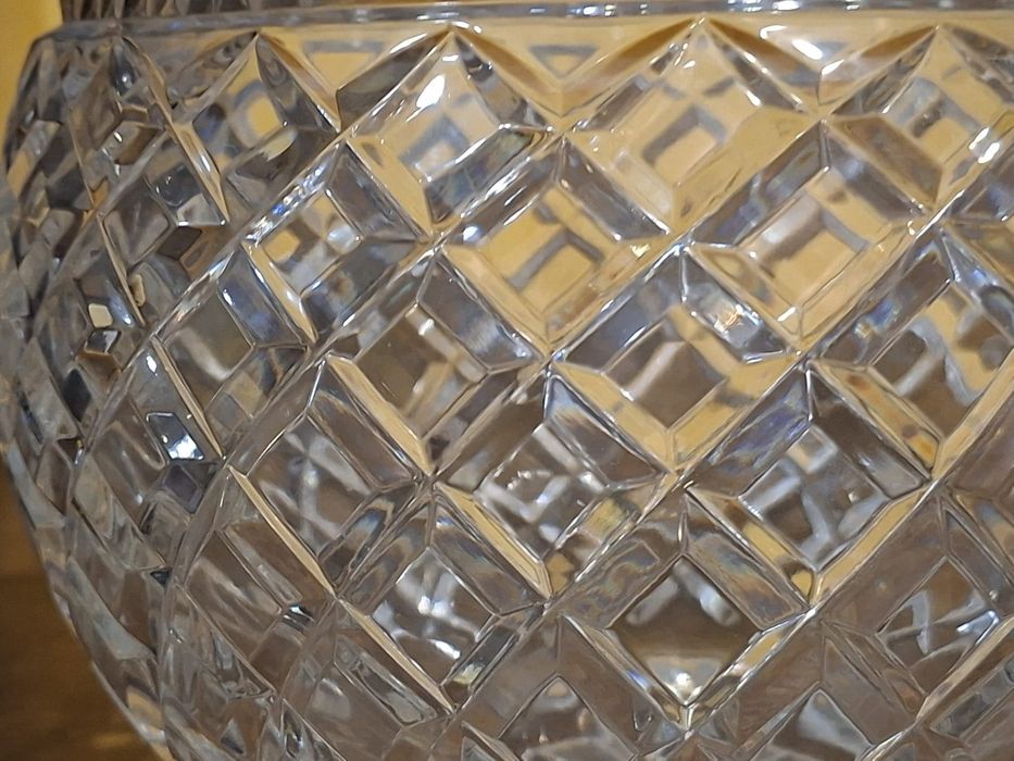 Kryształowa kula/wazon