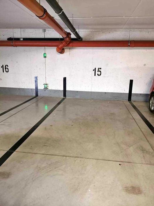 Miejsce w garażu podziemnym na sprzedaż