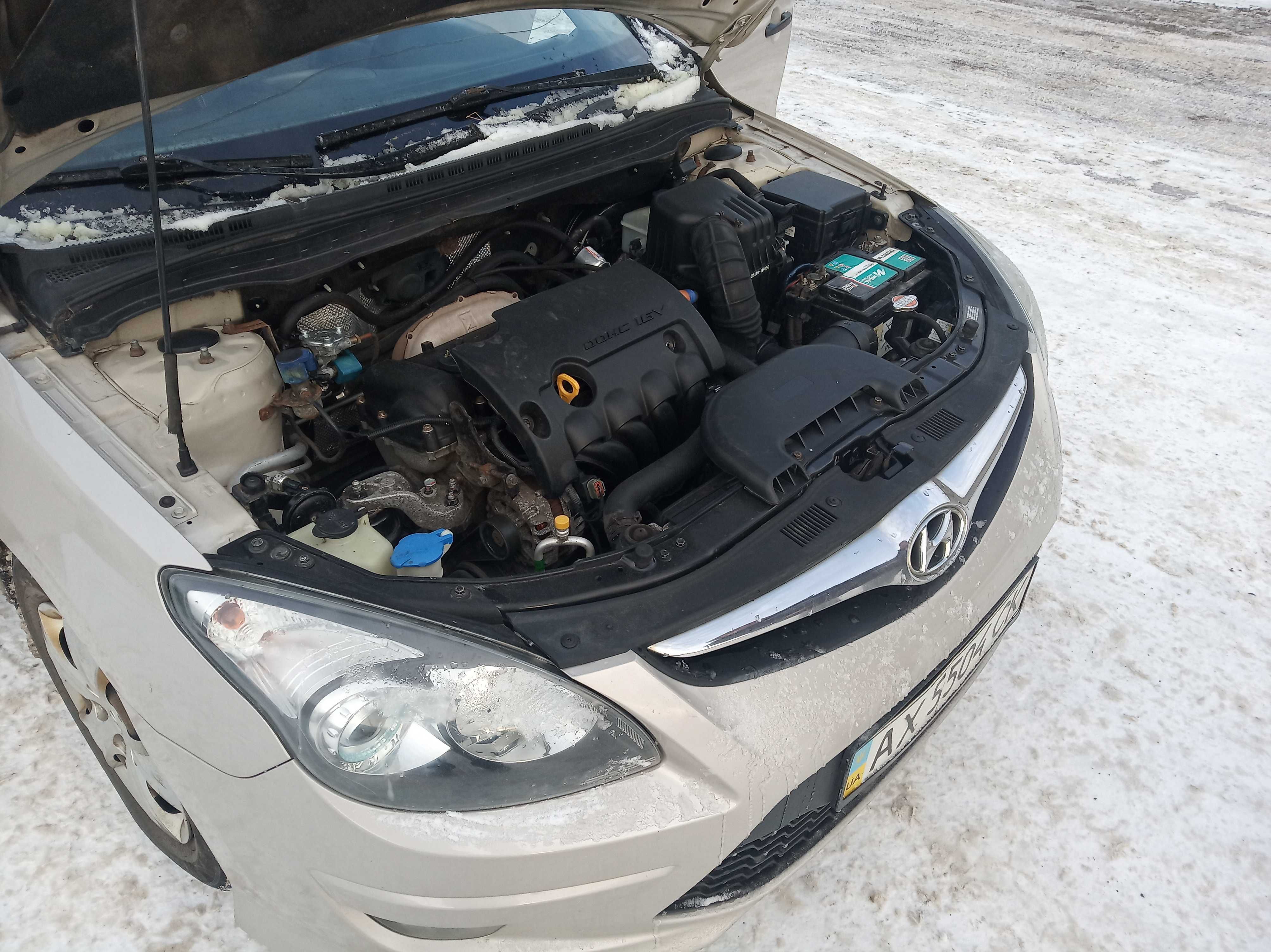 Недорого! Hyundai i30, 2011г, 1-ый хозяин; 1,6л газ