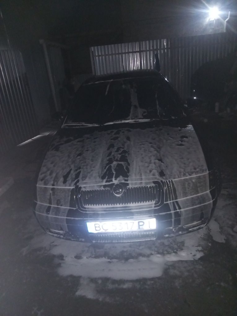 Автомобіль Шкода Октавія