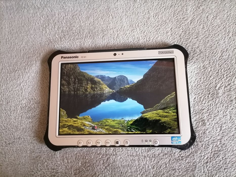 Pancerny Tablet Panasonic Fz G1 windows 10 i5 4GB 128GB SSD wifi Bt