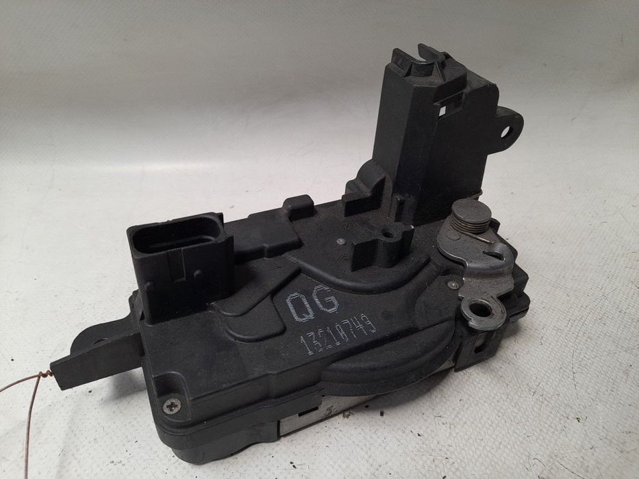 Fechadura / fecho porta frente direito OPEL Astra H Hatchback (L48)