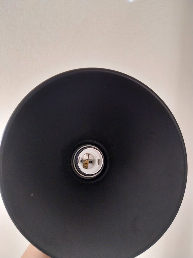 Candeeiro de tecto  novo