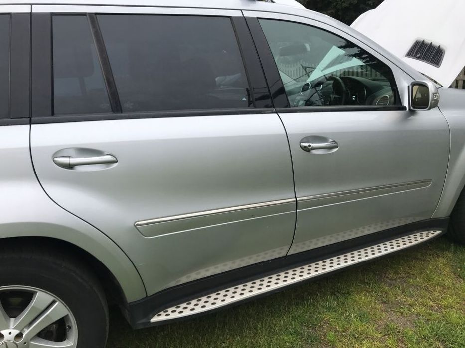 MERCEDES gl 164 kpl. drzwi przod tyl prawe 775