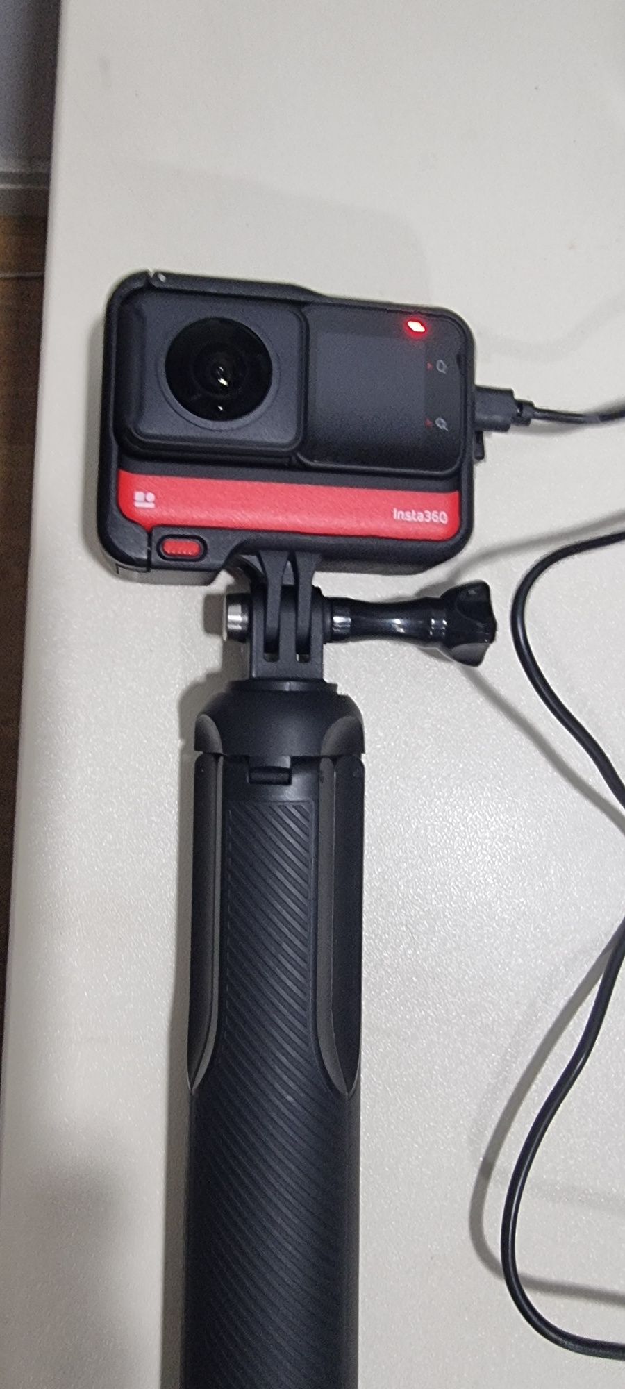 Insta 360 rs one