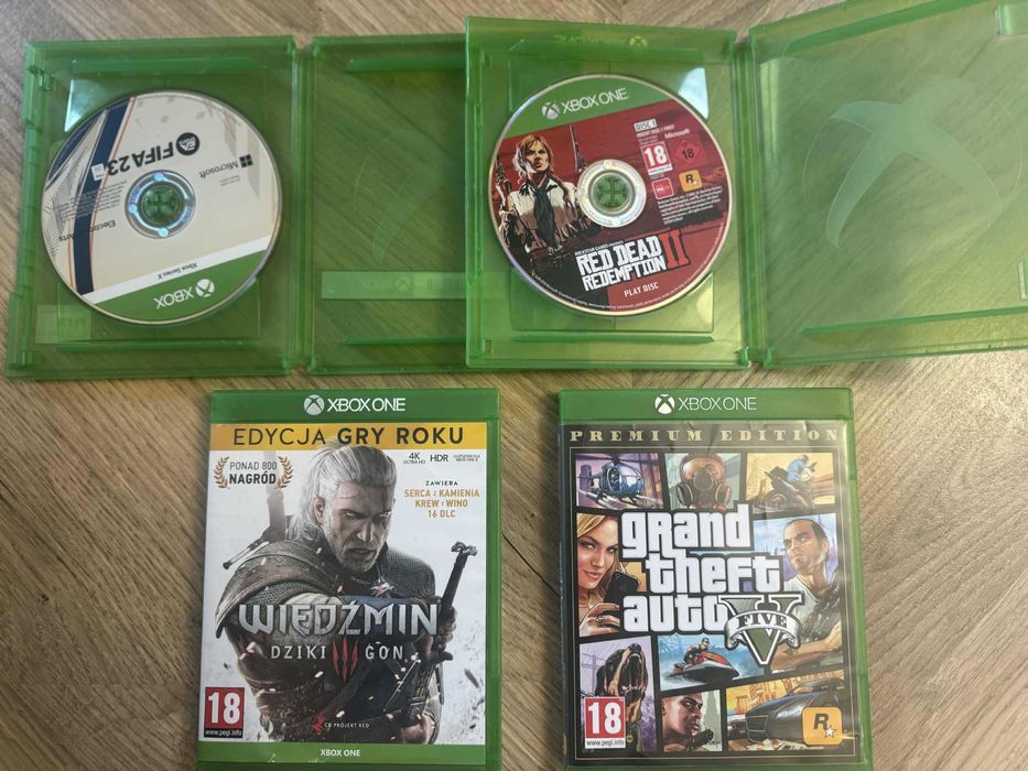 Xbox Series X + 2 pady + gry + słuchawki