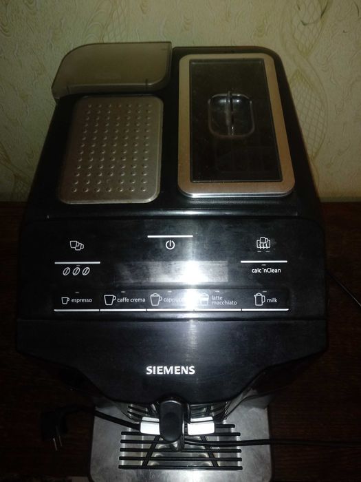 Кофе-машина SIEMENS EQ 300