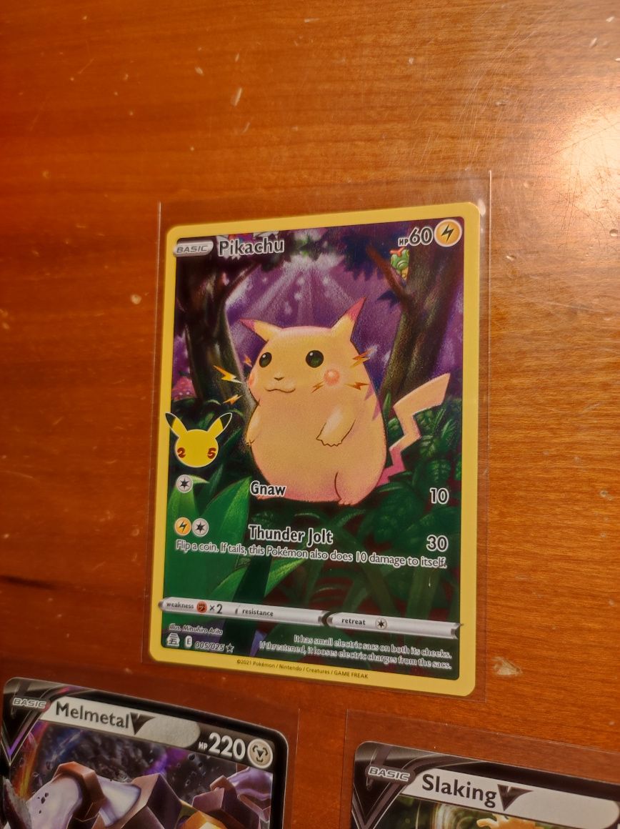 Vendo Hits de Pokémon TCG - Pokémon Go, Celebrations e Brilliant Stars