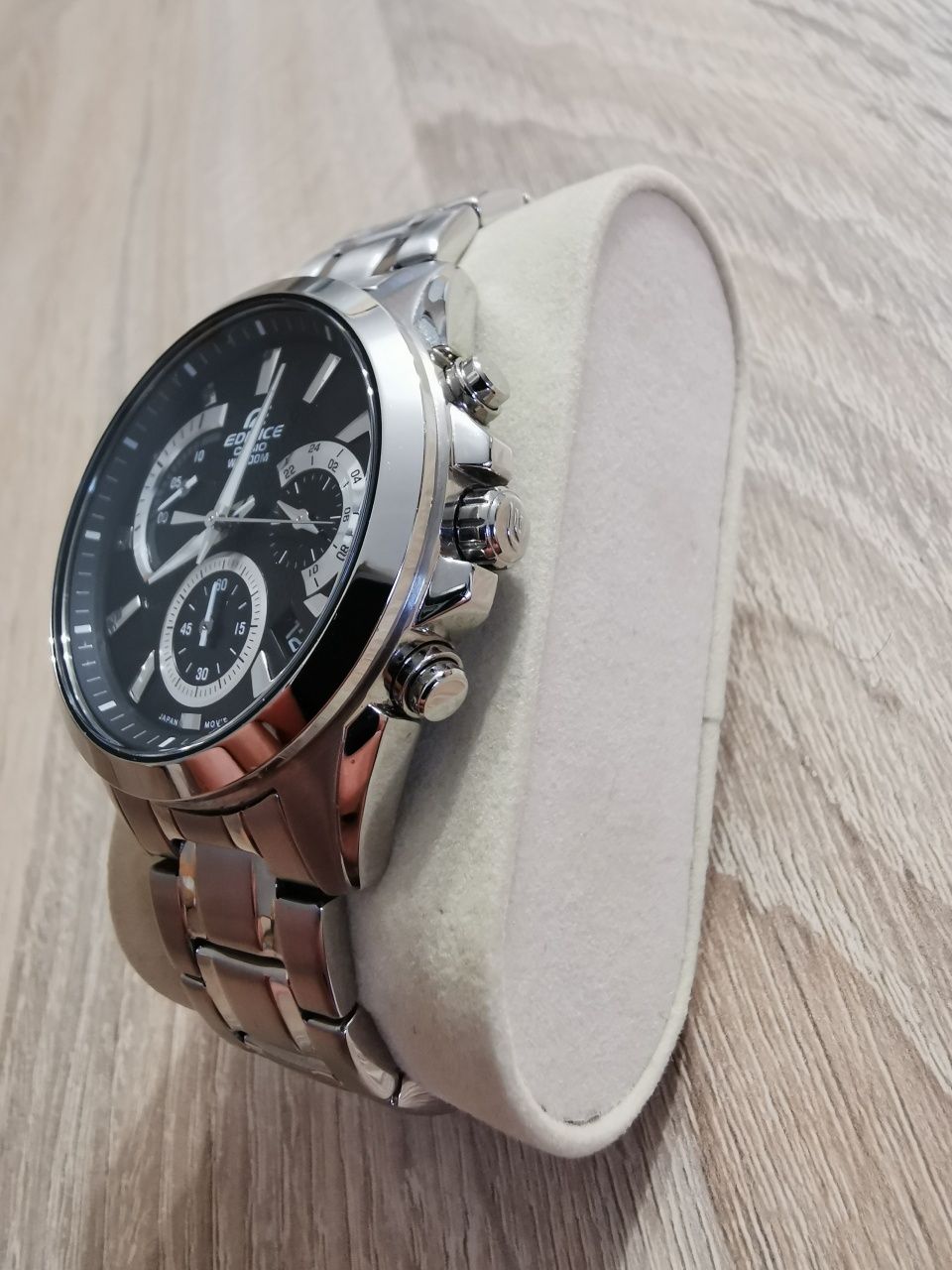 Zegarek Casio Edifice jak nowy.