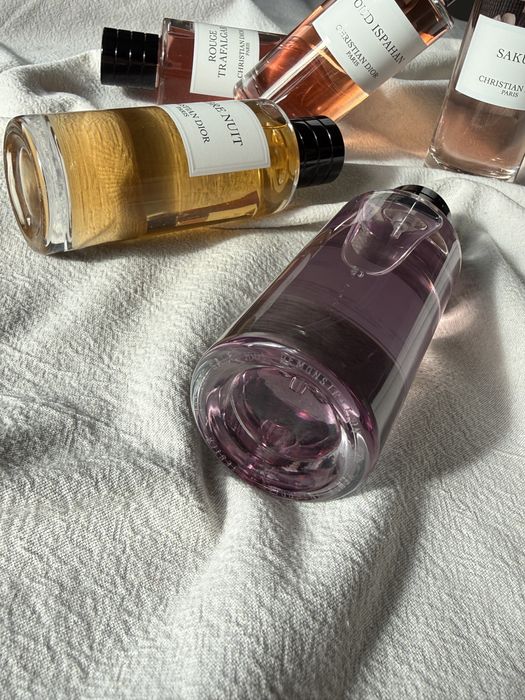 Dior Ambre Nuit, Gris Dior, Sakura, Oud Ispahan оригінал