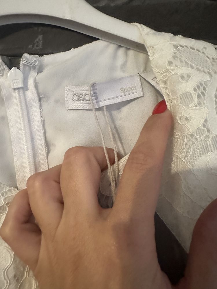 Suknia ślubna Asos Bridal roz 40 koronka ecru krtka