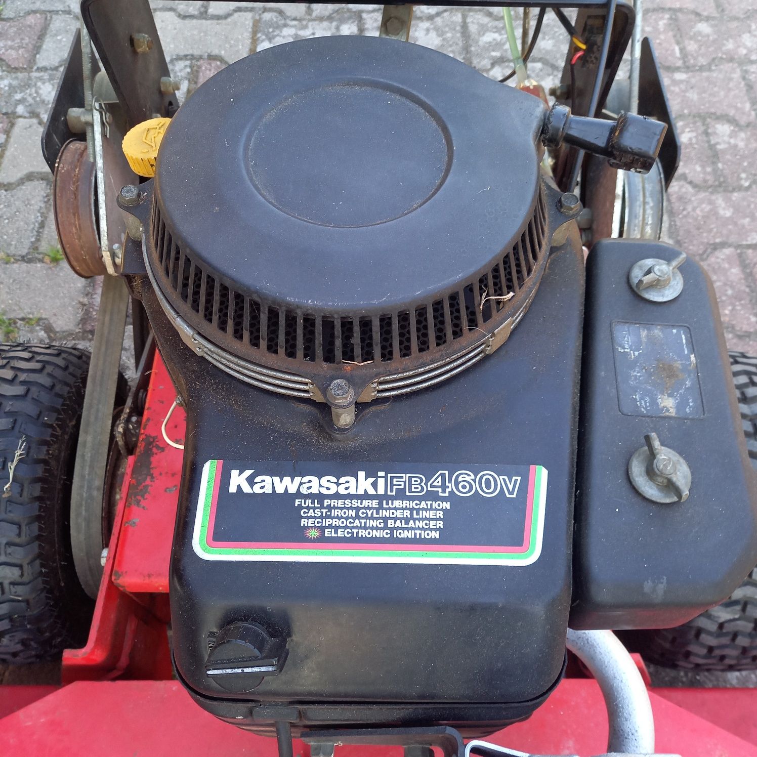 Kosiarka karczownica kawasaki fb460v