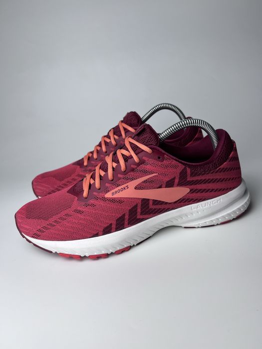 41р. Жіночі кросівки Brooks Launch
