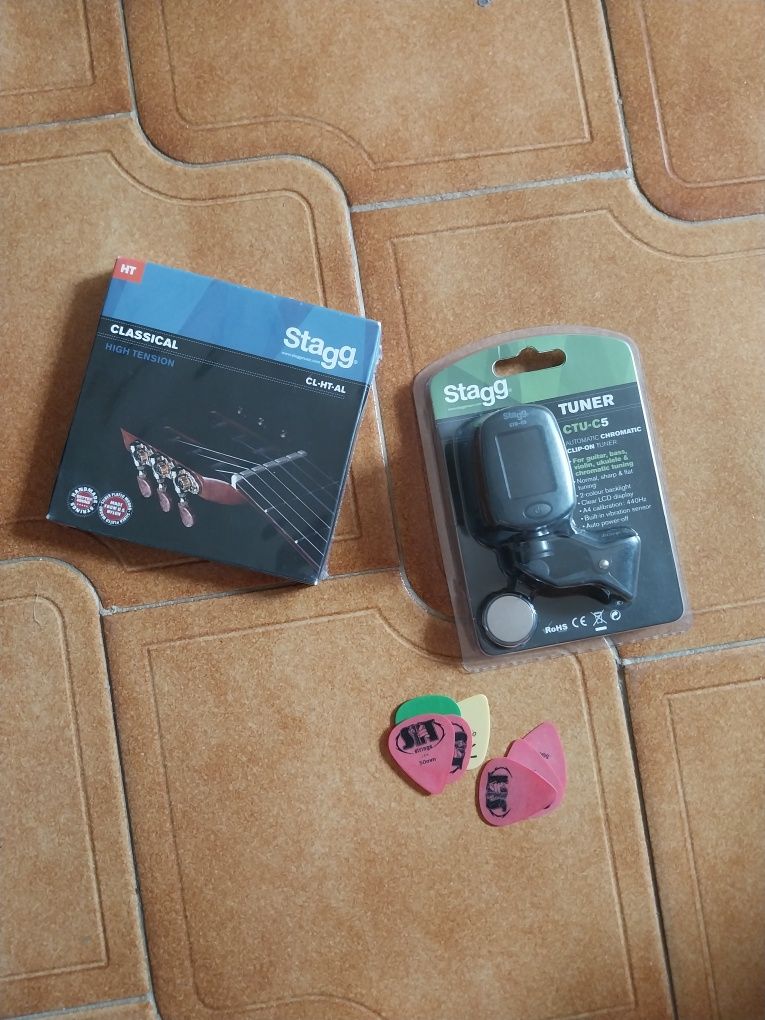 Guitarra Clássica Com Acessórios