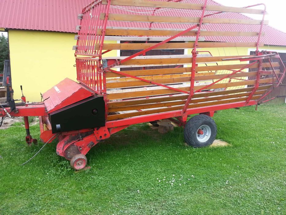 Przyczepa samozbierająca Pottinger 17