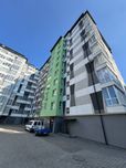 Продається простора квартира-мансарда