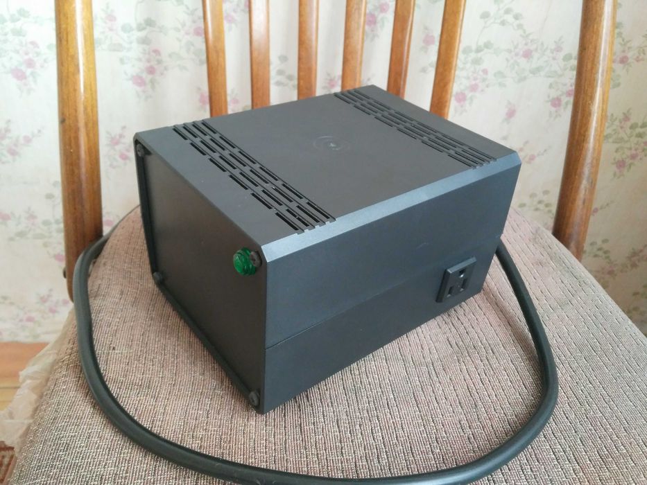 Преобразователь напряжения 220 на 120 вольт.