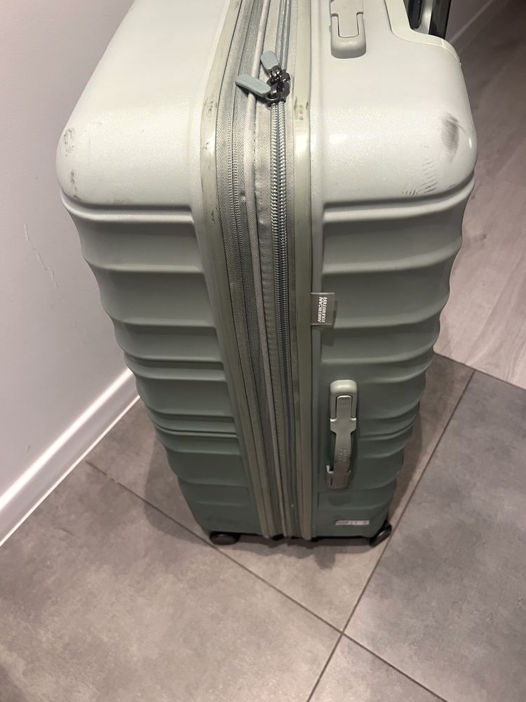 Валіза American Tourister